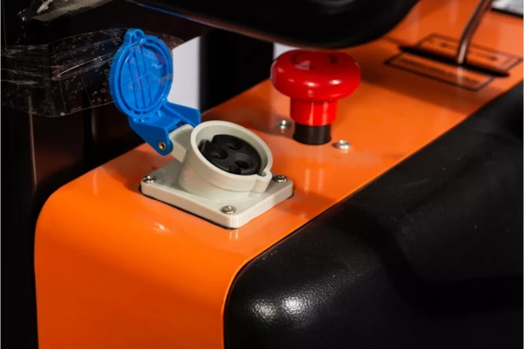 Штабелер с электроподъемом 1 т - 2 м Вилы: 1100 , Гелевая АКБ, SPN1020 SIBLINE купить в Кемерово