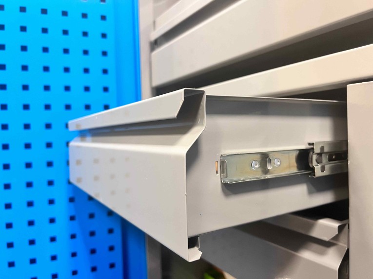 Шкаф инструментальный TNC 180.S3 купить в Кемерово Шкаф инструментальный TNC 180.S3 купить в Кемерово