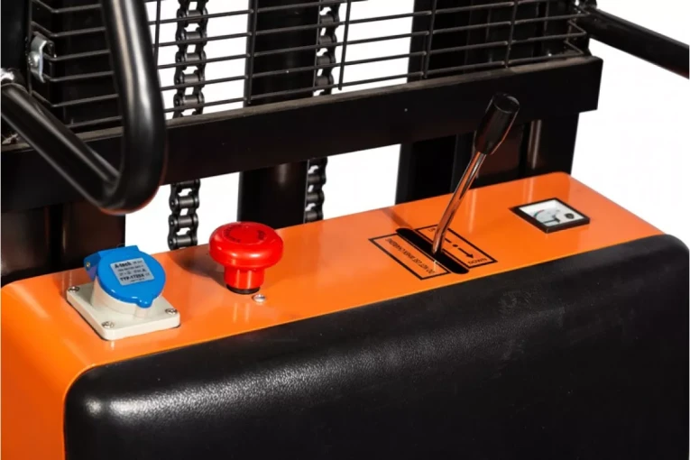 Штабелер электрический самоходный 1,2 т - 3 м Вилы: 1150 , Гелевая АКБ, CL1230J SIBLINE купить в Кемерово