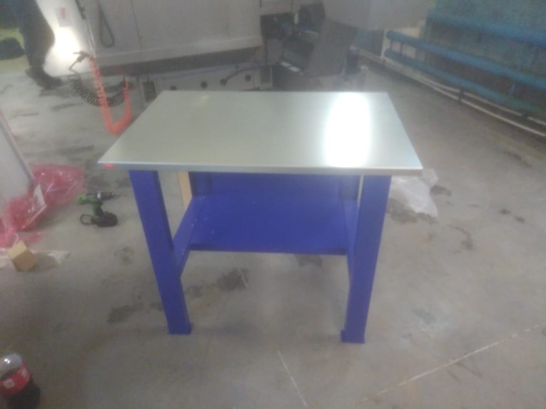 Верстак-стол бестумбовый ВП-1 купить в Кемерово Верстак-стол бестумбовый ВП-1 купить в Кемерово