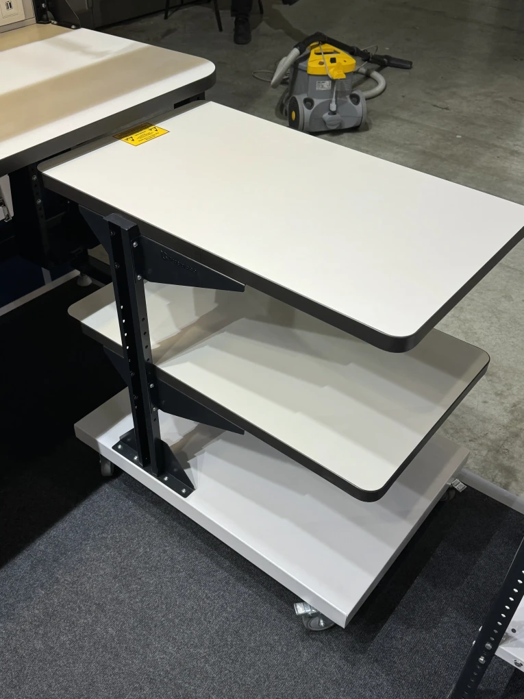 Подкатной антистатический стол SPC A купить в Кемерово Подкатной антистатический стол SPC A купить в Кемерово