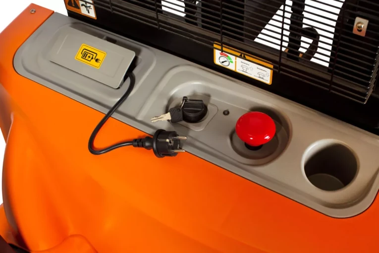 Штабелер электрический самоходный, поводковый 1,5 т - 3 м Вилы: 1150 , Гелевая АКБ, WS1530 SIBLINE купить в Кемерово