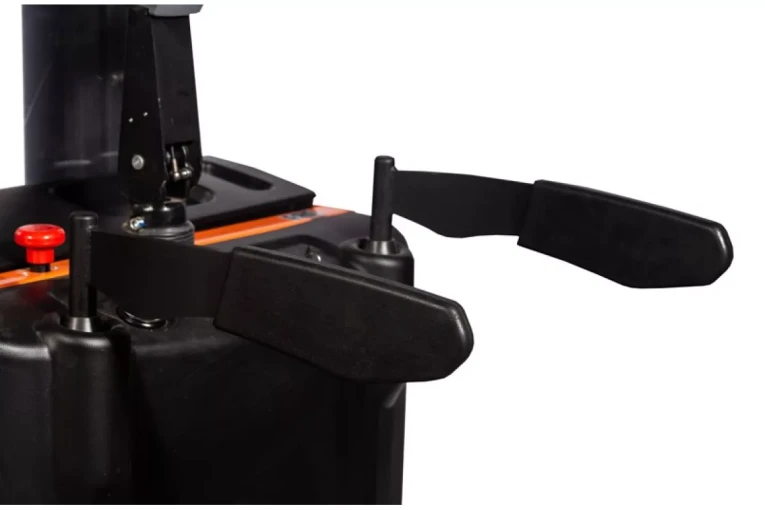 Штабелер электрический самоходный 1,5 т - 3,6 м Вилы: 1150 , АКБ Свинцово - кислотная, CL1536W SIBLINE купить в Кемерово